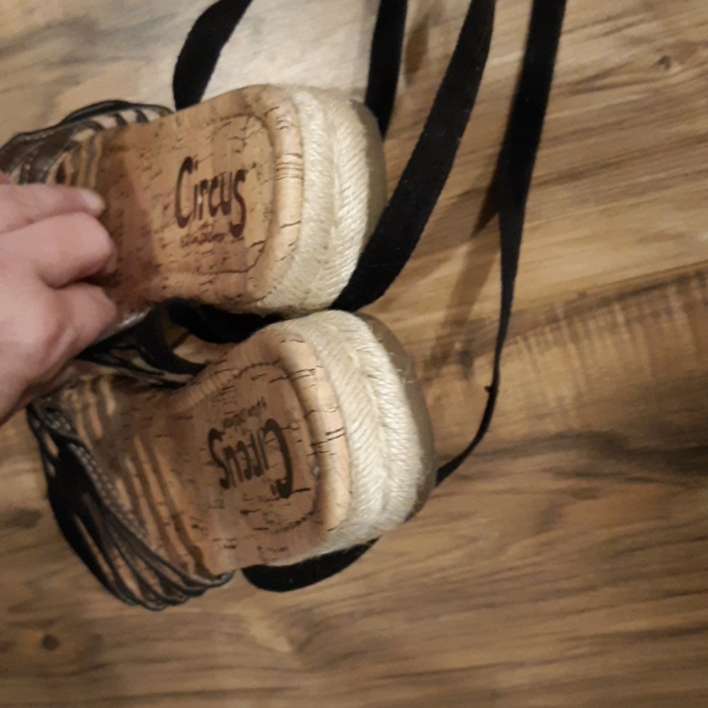 Circus by Sam Edelman Strappy Espadrille Sandals. - Picture 6 of 8